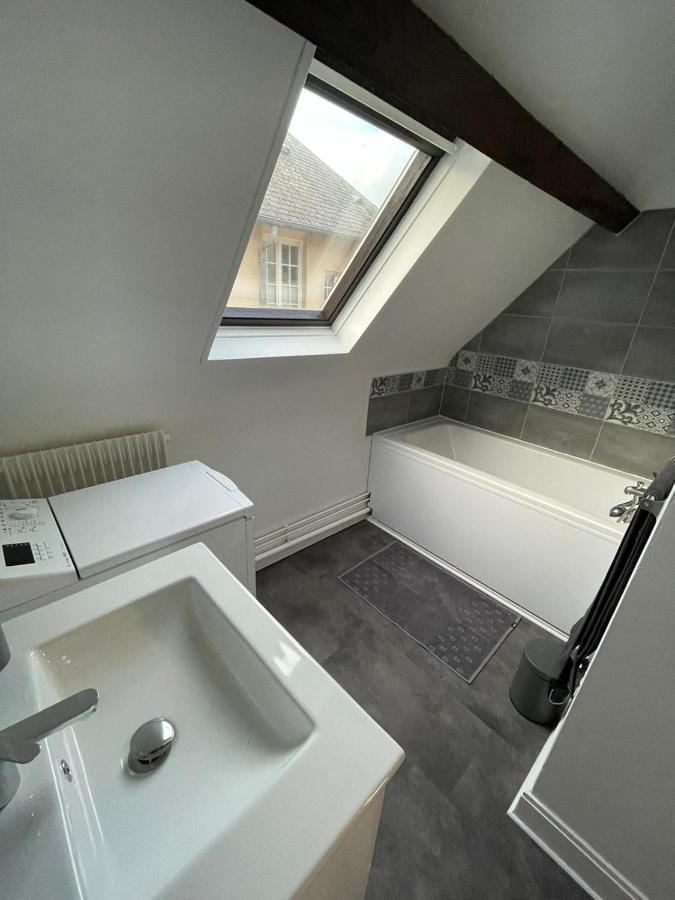 Le Tertre - Quartier Cathedrale - Parking Prive Inclus Appartement Chartres Buitenkant foto